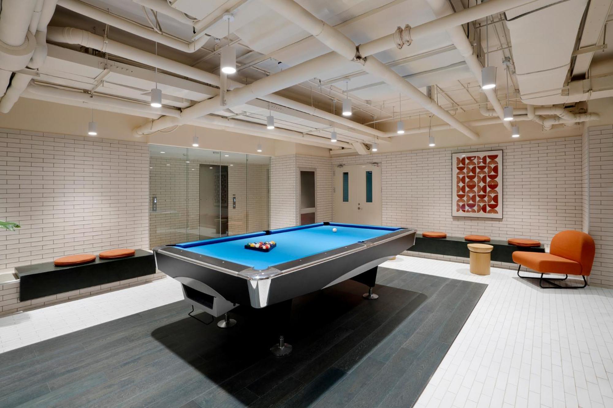 Aparthotel Base-beijing Wangfujing Serviced Apartment- In Hutong &bike &close To Forbidden City, Tian'anmen Square &subway Nearby &free Coffee &washing Machine,kitchen &restaurant Discount &english Speaking &high Speed Free Wifi Beijing
