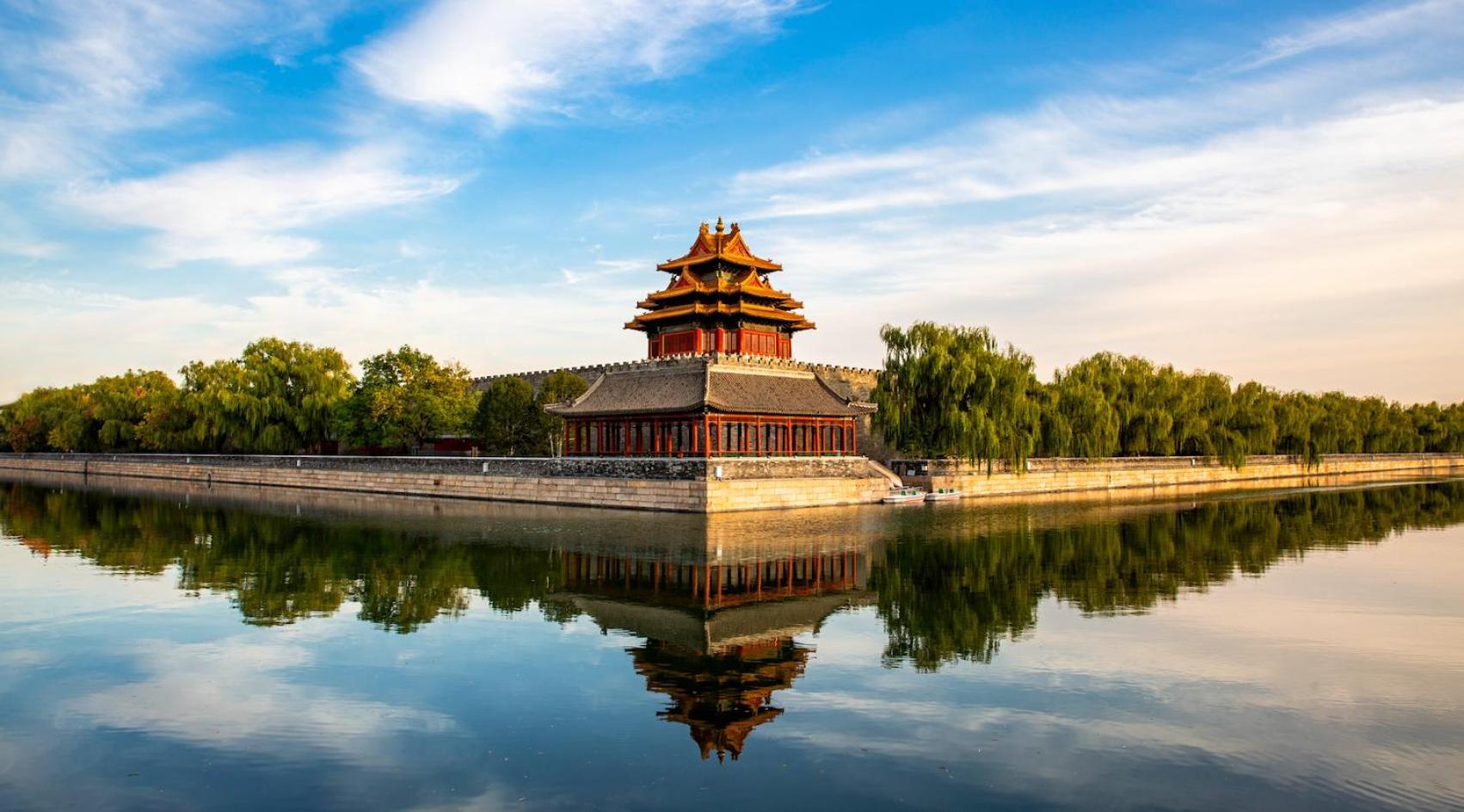 Base-beijing Wangfujing Serviced Apartment- In Hutong &bike &close To Forbidden City, Tian'anmen Square &subway Nearby &free Coffee &washing Machine,kitchen &restaurant Discount &english Speaking &high Speed Free Wifi Aparthotel 5*